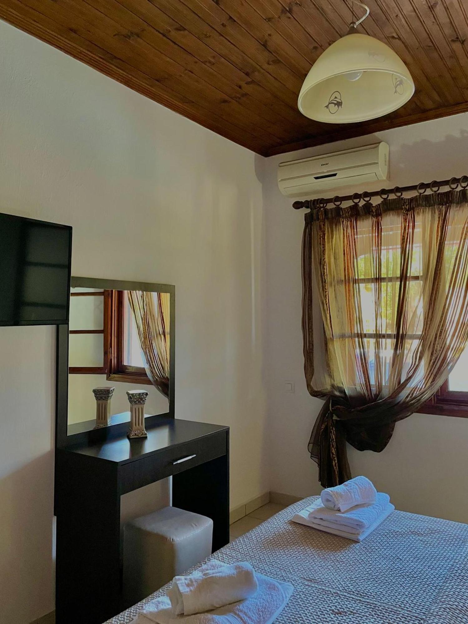 Anna Dani Apartments Vourvourou Exterior foto
