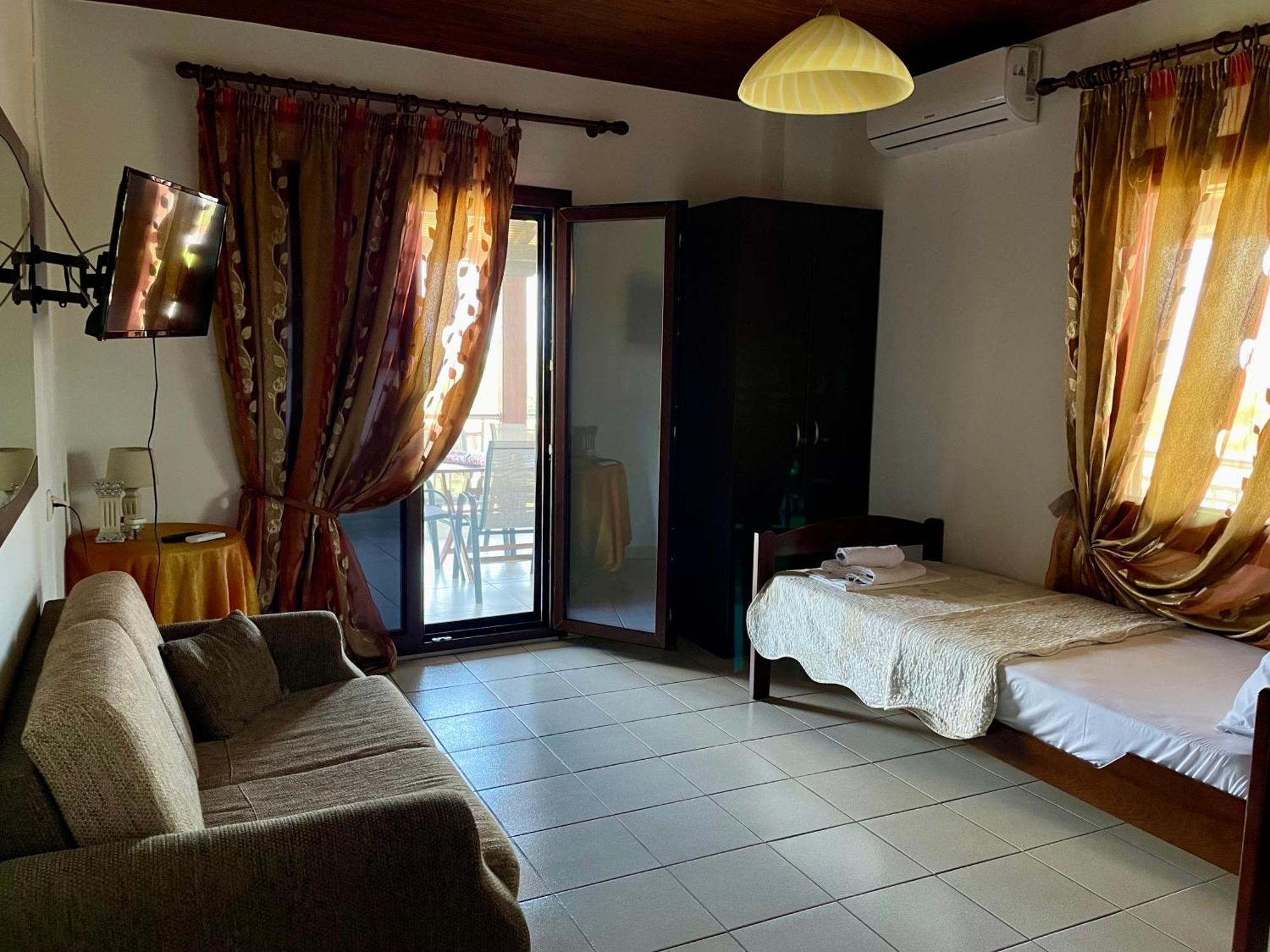 Anna Dani Apartments Vourvourou Exterior foto